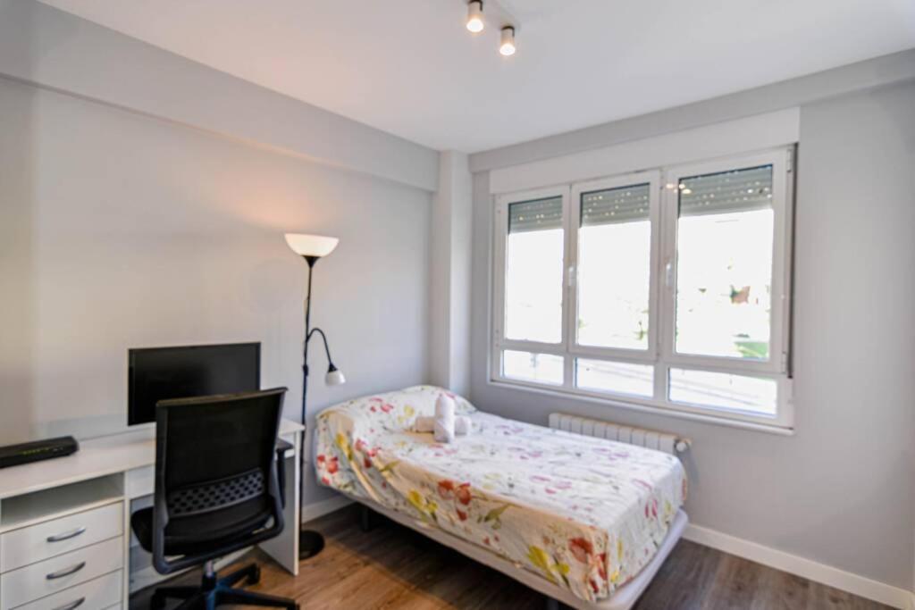 Comodo Apartamento En Puertochico, Cerca De Todo. Santander Eksteriør billede
